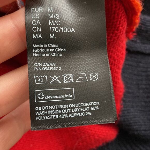H&M Christmas I’m On Your Wishlist Sweater size Medium - Picture 3 of 5